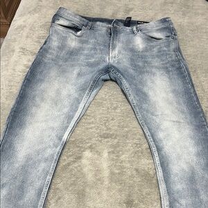Men's Light Blue Jeans